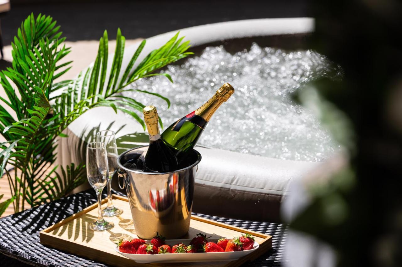 Oasis Luxury Apartment With Terrarce And Jacuzzi Σπλιτ Εξωτερικό φωτογραφία