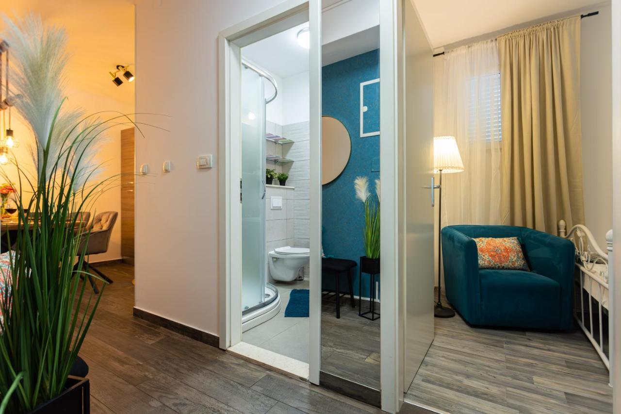 Oasis Luxury Apartment With Terrarce And Jacuzzi Σπλιτ Εξωτερικό φωτογραφία