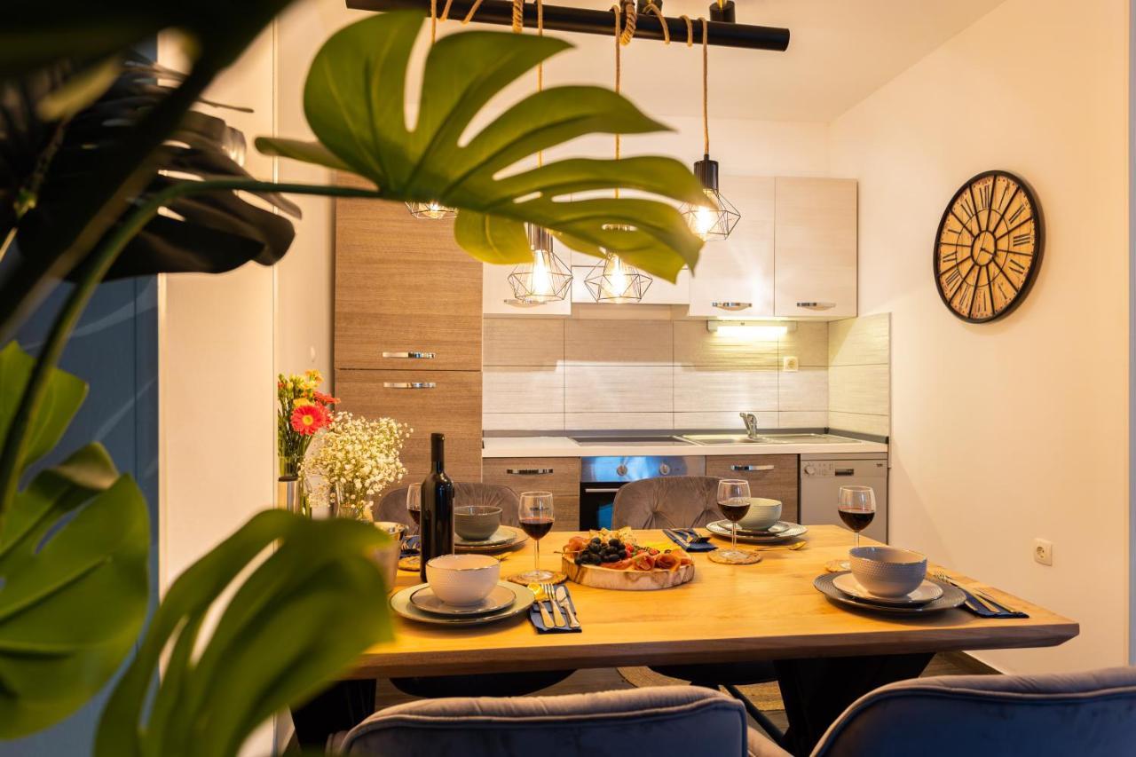 Oasis Luxury Apartment With Terrarce And Jacuzzi Σπλιτ Εξωτερικό φωτογραφία