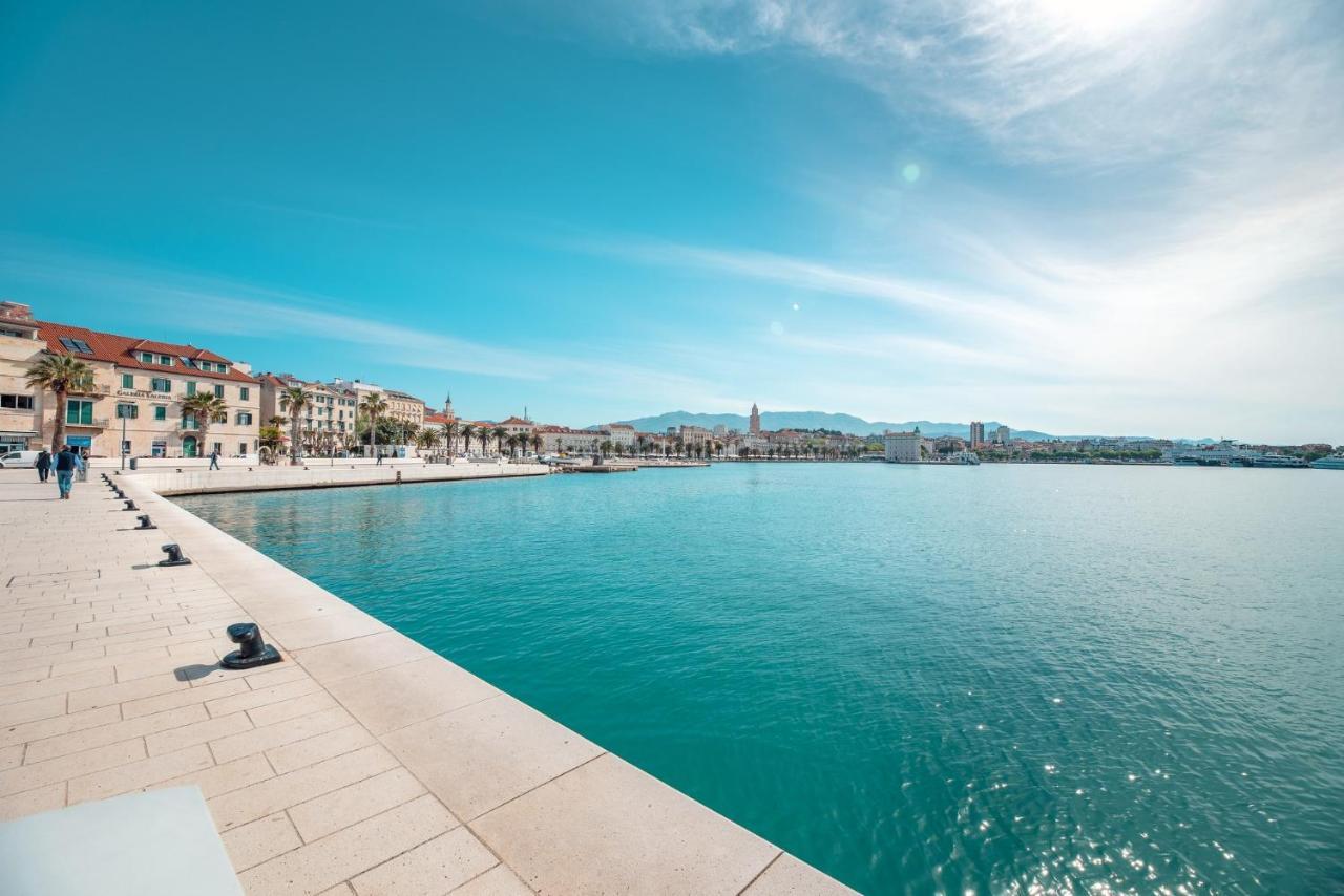 Oasis Luxury Apartment With Terrarce And Jacuzzi Σπλιτ Εξωτερικό φωτογραφία
