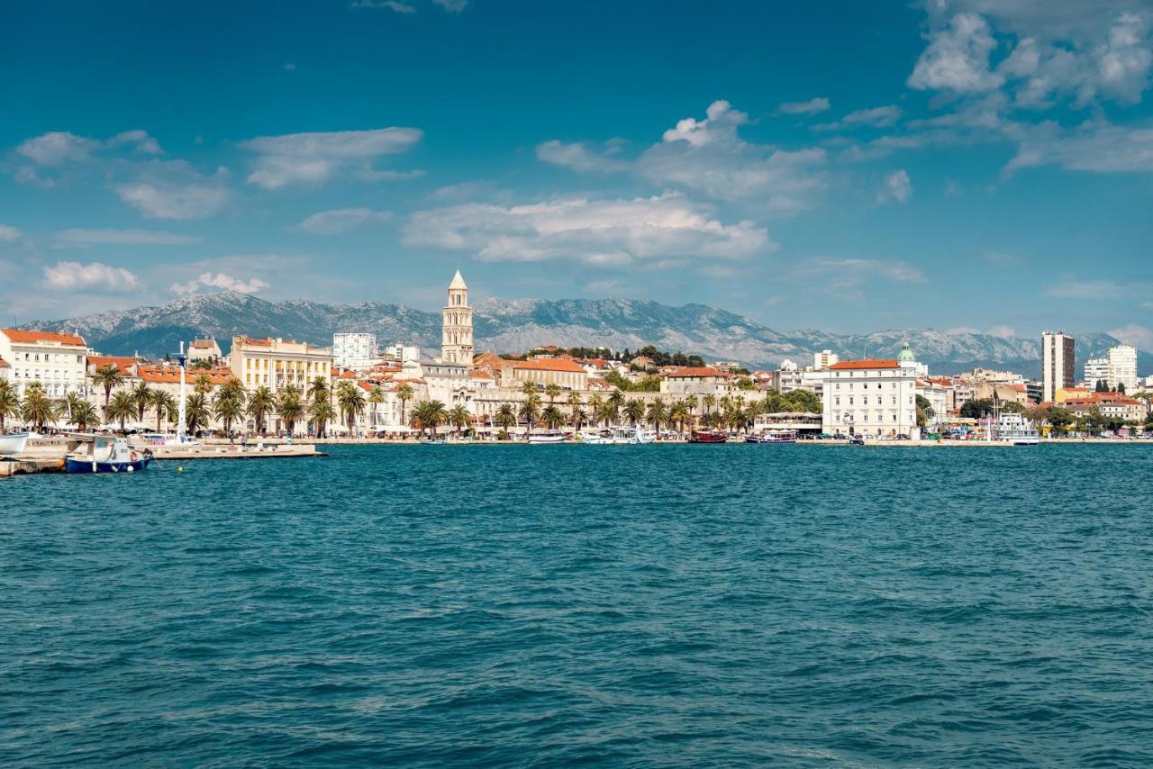Oasis Luxury Apartment With Terrarce And Jacuzzi Σπλιτ Εξωτερικό φωτογραφία